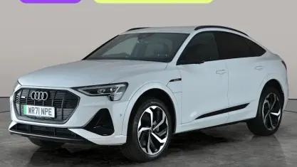 Begagnad Audi e-tron Sportback Black Edition 300 kW (408 HK) 2022 SUV