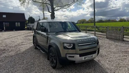 Used Land Rover Defender S 250 HP (183 kW) 2022 Green SUV