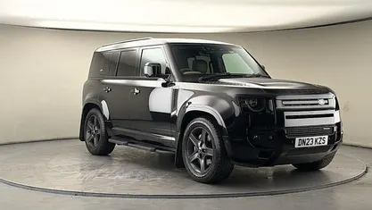 Used Land Rover Defender HSE Dynamic 300 HP (220 kW) 2023 SUV