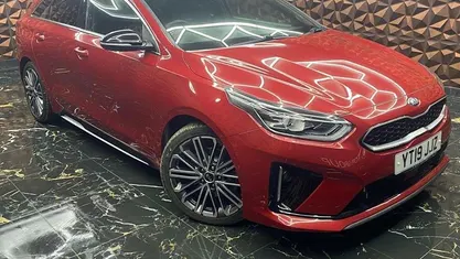 Used Kia ProCeed GT-Line S 140 HP (102 kW) 2019 Red Estate