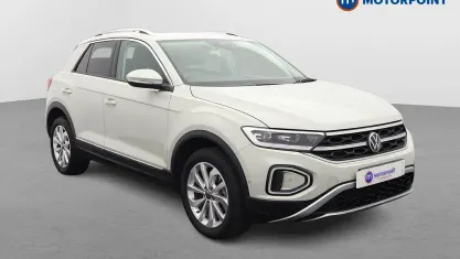 Begagnad VW T-Roc Style 110 HK (80 kW) 2023 Grå SUV