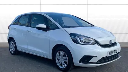 Used Honda Jazz Hybrid 109 HP (80 kW) 2022 White Hatchback