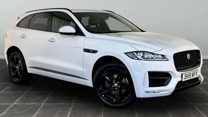 White Used 2019 Jaguar F-Pace R-Sport SUV | £18,495 (Good price)