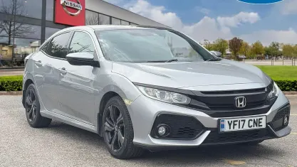 Used Honda Civic EX 129 HP (94 kW) 2017 Silver Hatchback