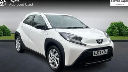 Used Toyota Aygo X PURE 72 HP (52 kW) 2024 SUV