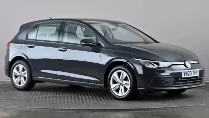 Used VW Golf VIII Life 131 HP (96 kW) 2023 Grey Hatchback