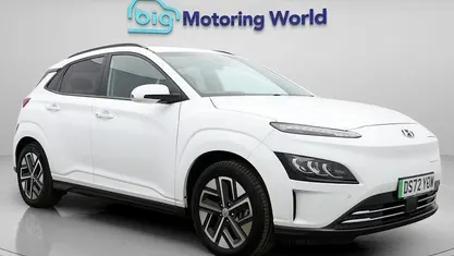Usado Hyundai Kona Premium 150 kW (204 HP) 2022 Branco SUV