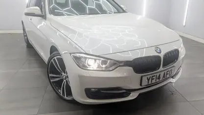 Used BMW 318 Sport Line 143 HP (105 kW) 2014 White Sedan