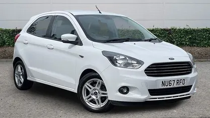 Used Ford Ka Plus Zetec 69 HP (50 kW) 2017 White Hatchback