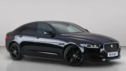 Used Jaguar XE Ingenium 200 HP (147 kW) 2019 Black Sedan