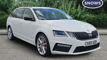 Used Skoda Octavia vRS 245 HP (180 kW) 2019 White Estate