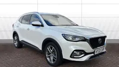 White Used 2022 MG HS Exclusive SUV | £14,997 (Fair price)