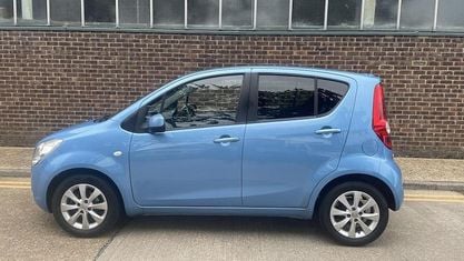 Usado Vauxhall Agila 94 HP (69 kW) 2013 Monovolume