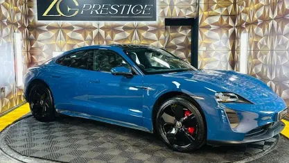 Usado Porsche Taycan 419 kW (571 HP) 2023 Sedan