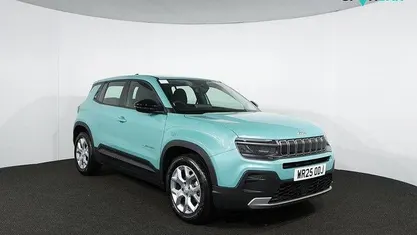 Used Jeep Avenger Altitude 101 HP (74 kW) 2025 Grey SUV