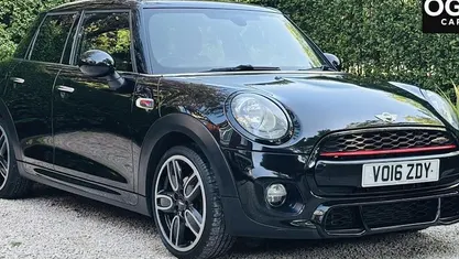 Begagnad Mini Cooper Hatch 136 HK (100 kW) 2017 Halvkombi