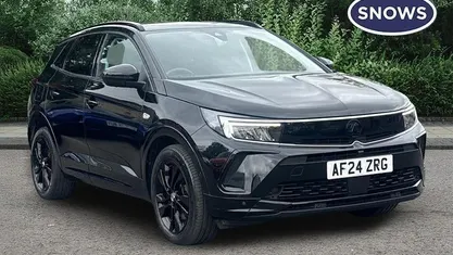 Second-hand Vauxhall Grandland X S 224 CP (164 kW) 2024 Negru SUV
