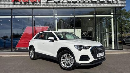 Używany Audi Q3 Design 150 KM (110 kW) 2023 Biały SUV