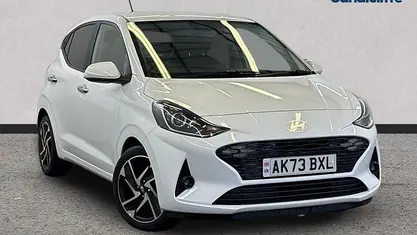 Second-hand Hyundai i10 Premium 67 CP (49 kW) 2023 Alb Hatchback