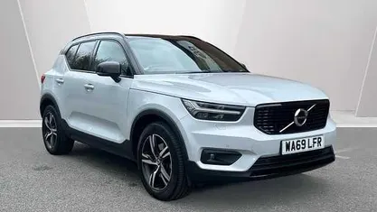 Used Volvo XC40 R-Design 190 HP (139 kW) 2019 Silver SUV