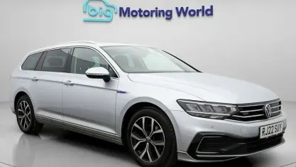 Used VW Passat GTE 218 HP (160 kW) 2022 Silver Estate