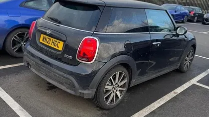 Used Mini Cooper Classic 136 HP (100 kW) 2021 Hatchback