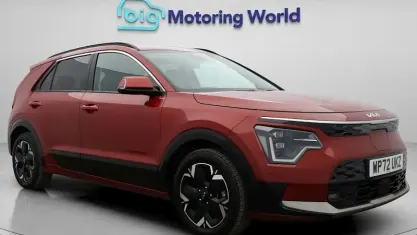 Begagnad Kia Niro 150 kW (204 HK) 2024 SUV