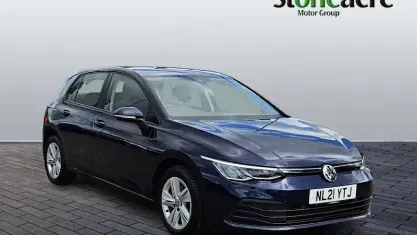 Used VW Golf VIII Life 131 HP (96 kW) 2024 Hatchback