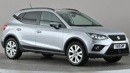 Used Seat Arona SE Technology 95 HP (69 kW) 2019 Silver SUV