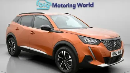 Używany Peugeot 2008 Allure+ 101 KM (74 kW) 2023 Pomarańczowy SUV