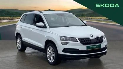 White Used 2020 Skoda Karoq SE Technology SUV | £16,195 (Fair price)