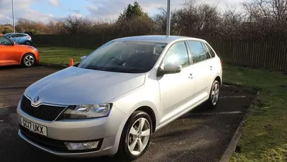 Silver Used 2016 Skoda Rapid SE Hatchback | £7,299 (Fair price)