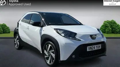 Used Toyota Aygo X 72 HP (52 kW) 2024 White SUV