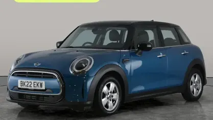Second-hand Mini Cooper Classic 136 CP (100 kW) 2022 Albastru Hatchback
