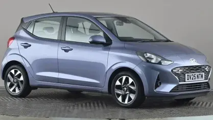 Używany Hyundai i10 Advanced 63 KM (46 kW) 2025 Niebieski Hatchback