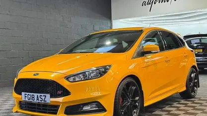 Used Ford Focus ST 250 HP (183 kW) 2017 Hatchback