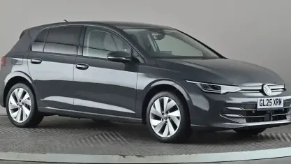 Usado VW Golf VIII Match 204 CV (150 kW) 2025 Gris Utilitario