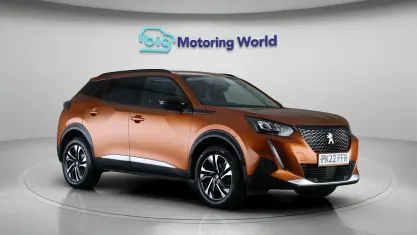 Second-hand Peugeot 2008 Allure Premium 101 CP (74 kW) 2022 Portocaliu SUV
