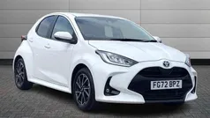 Pure white Used 2022 Toyota Yaris Hybrid Design Hatchback | £16,950 (Fair price)