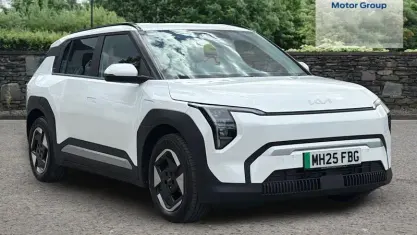 Used Kia EV3 Air 150 kW (204 HP) 2025 White SUV