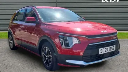 Used Kia Niro 182 HP (133 kW) 2024 Red SUV