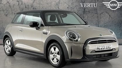 Usado Mini Cooper Classic 136 CV (100 kW) 2022 Gris Utilitario