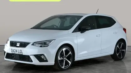 Usado Seat Ibiza FR Sport 110 HP (80 kW) 2023 Branco Citadino