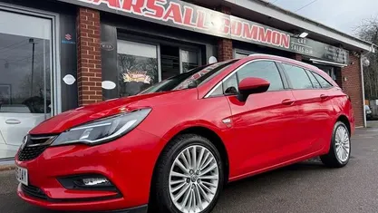 Used 2019 Vauxhall Astra Elite Estate | £9,000 (Fair price)