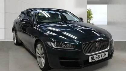 Used Jaguar XE Portfolio 179 HP (131 kW) 2019 Sedan