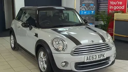 Used Mini Cooper Hatch 122 HP (89 kW) 2013 Silver Hatchback