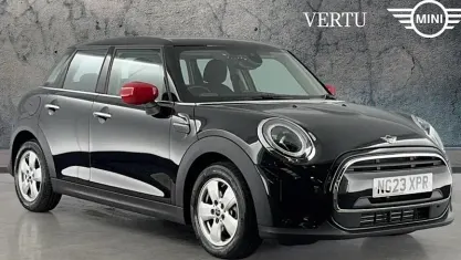 Used Mini Cooper Classic 136 HP (100 kW) 2022 Black Hatchback