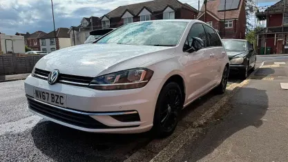 Used VW Golf VII SE 125 HP (91 kW) 2017 White Hatchback