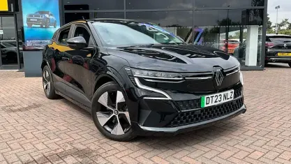Used Renault Megane E-Tech Equilibre 160 kW (218 HP) 2023 Black Hatchback