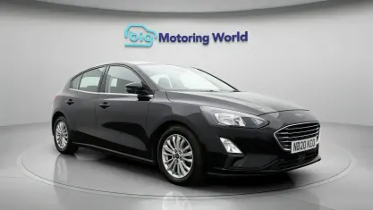 Used Ford Focus Titanium 120 HP (88 kW) 2020 Black Hatchback